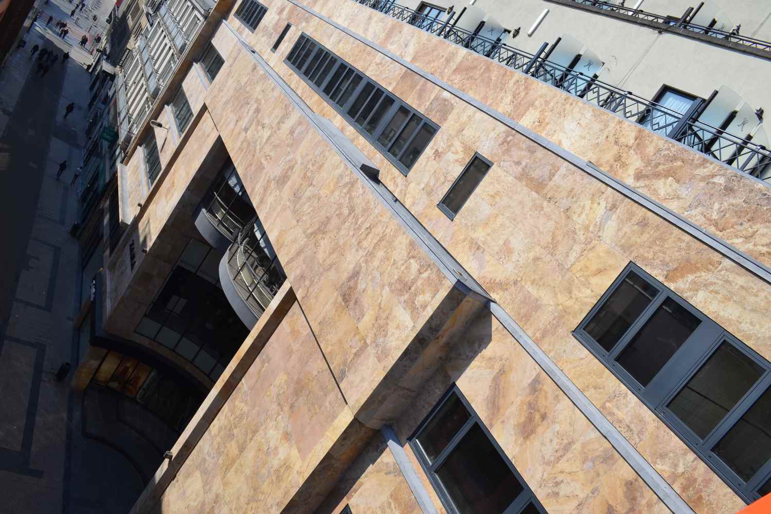 Facade with yellow stone from Spain