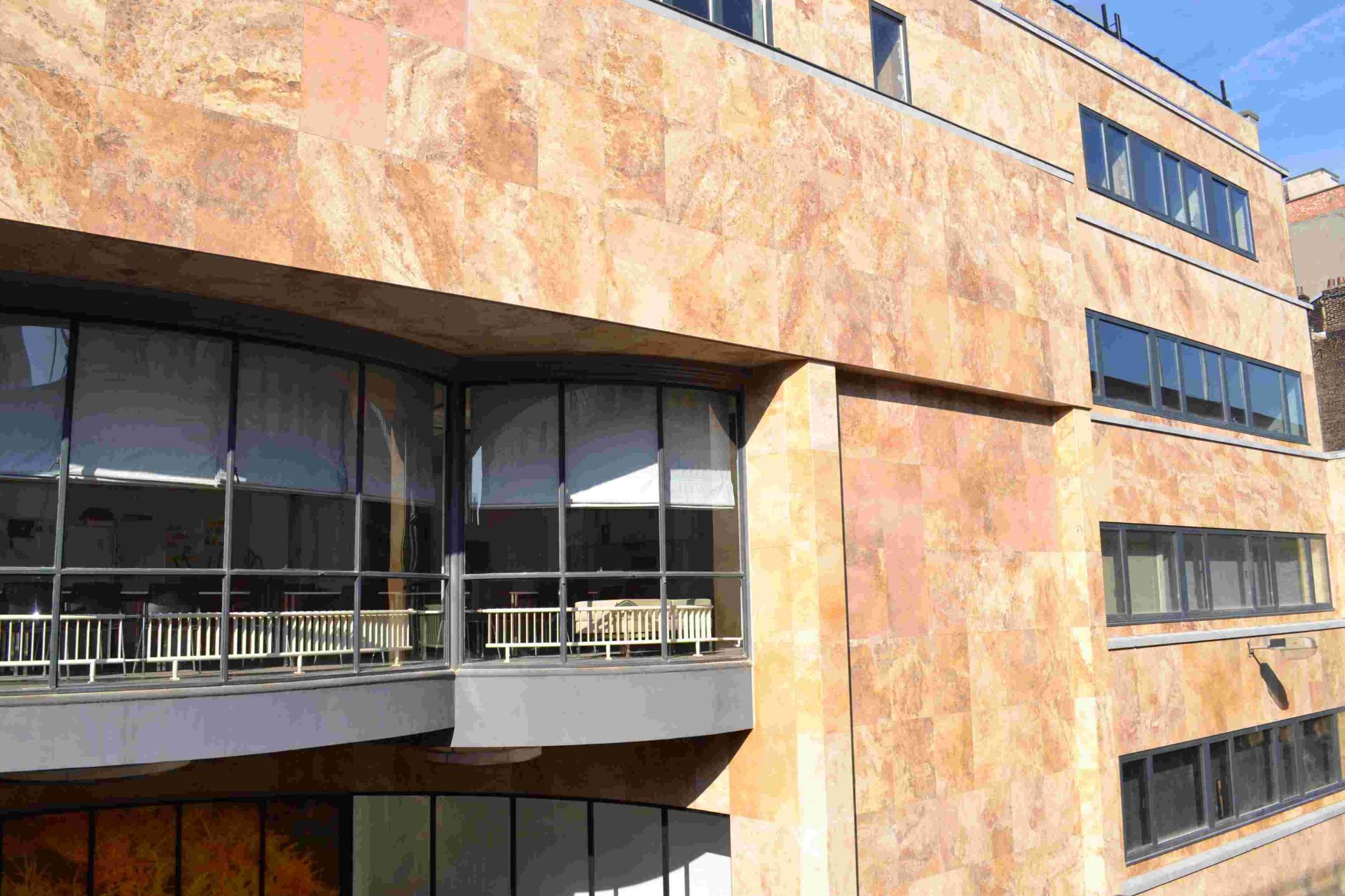 Facade with yellow stone from Spain