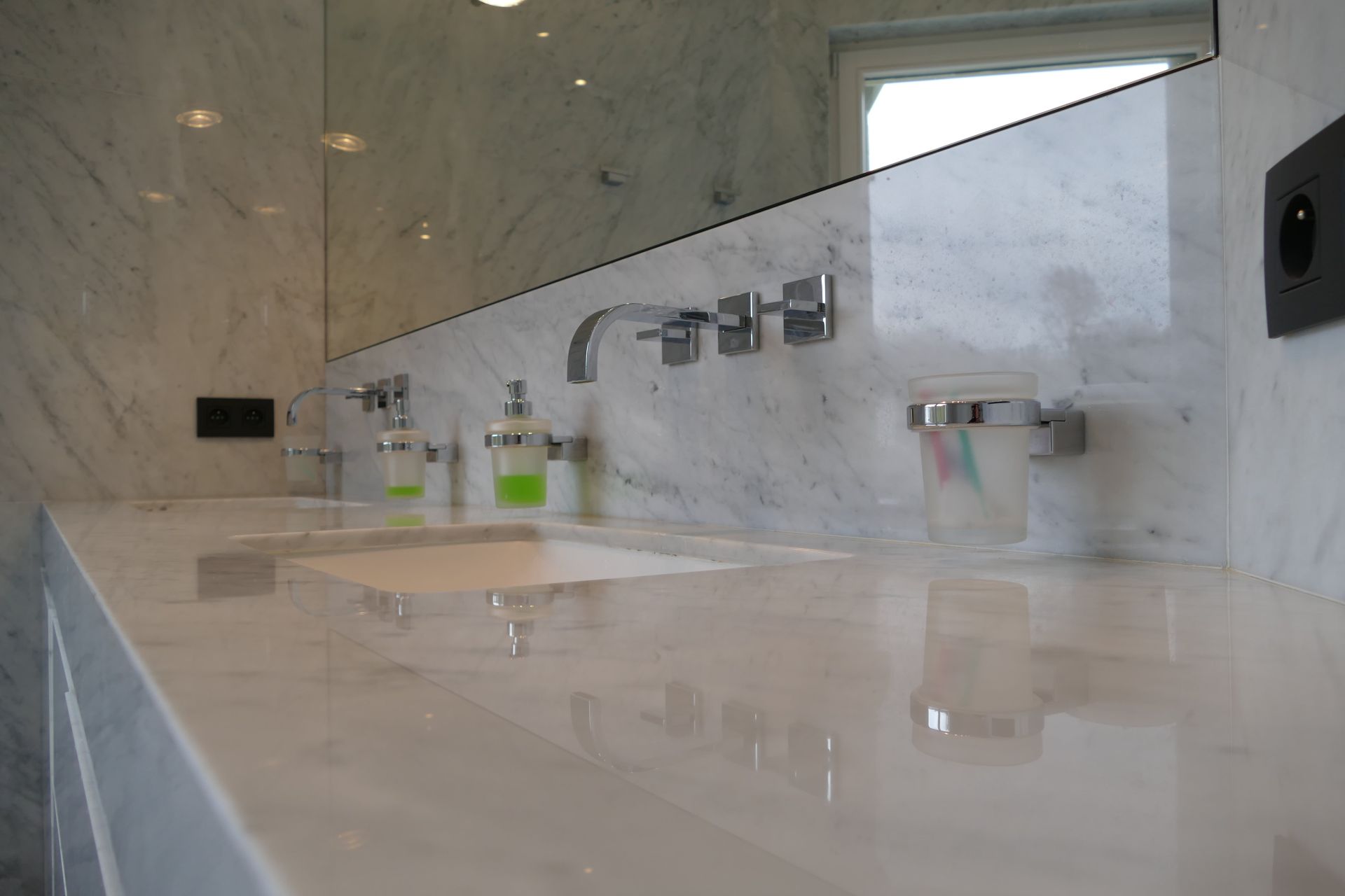 Salle de Bain Blanc de Carrare