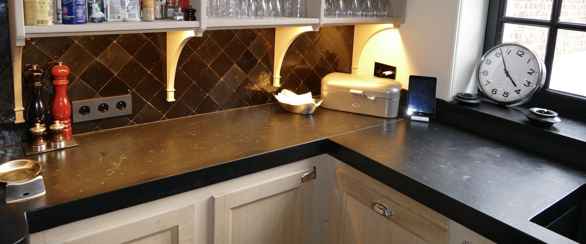 Kitchen with Schiste