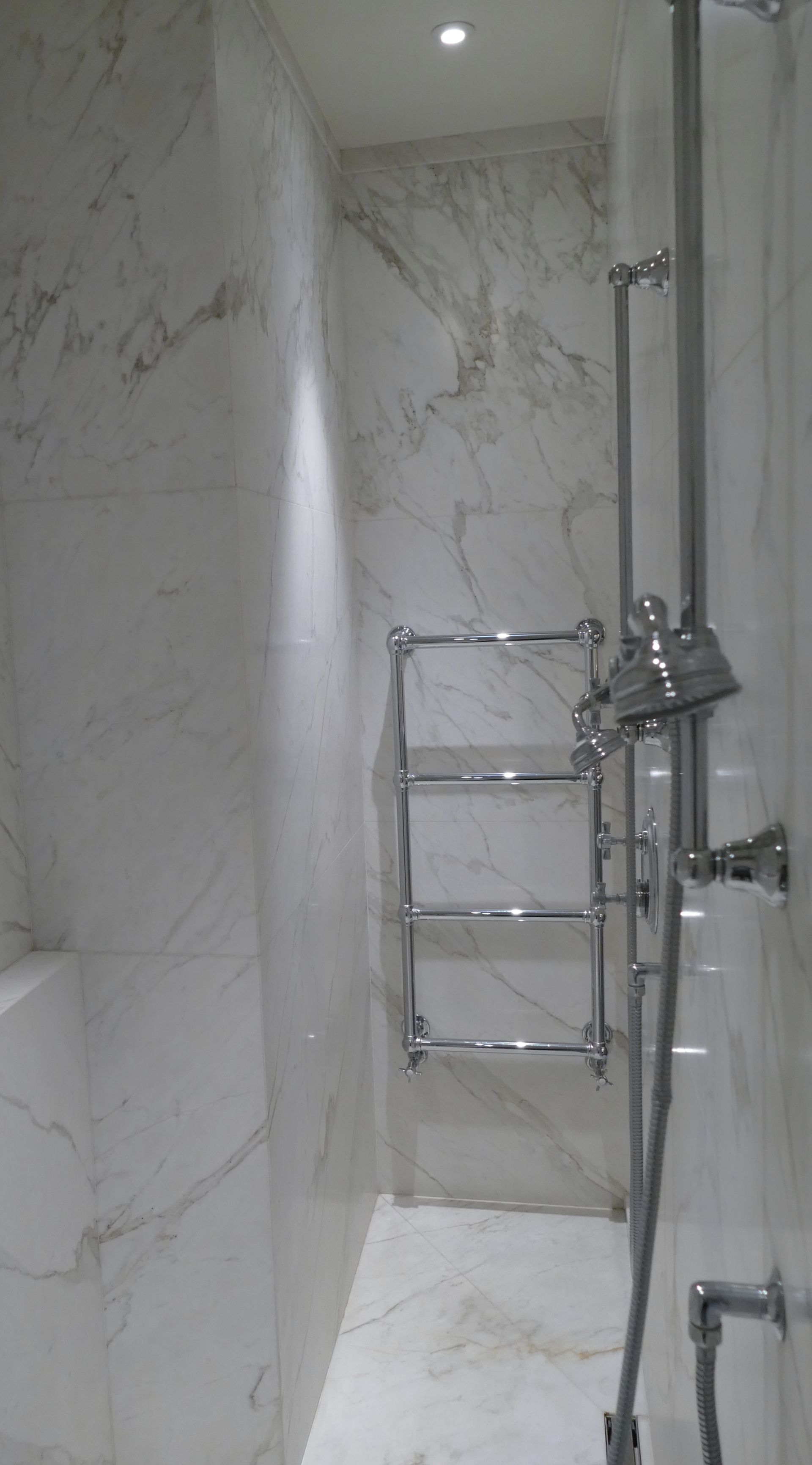 Salle de Douche en Calacatta bohême