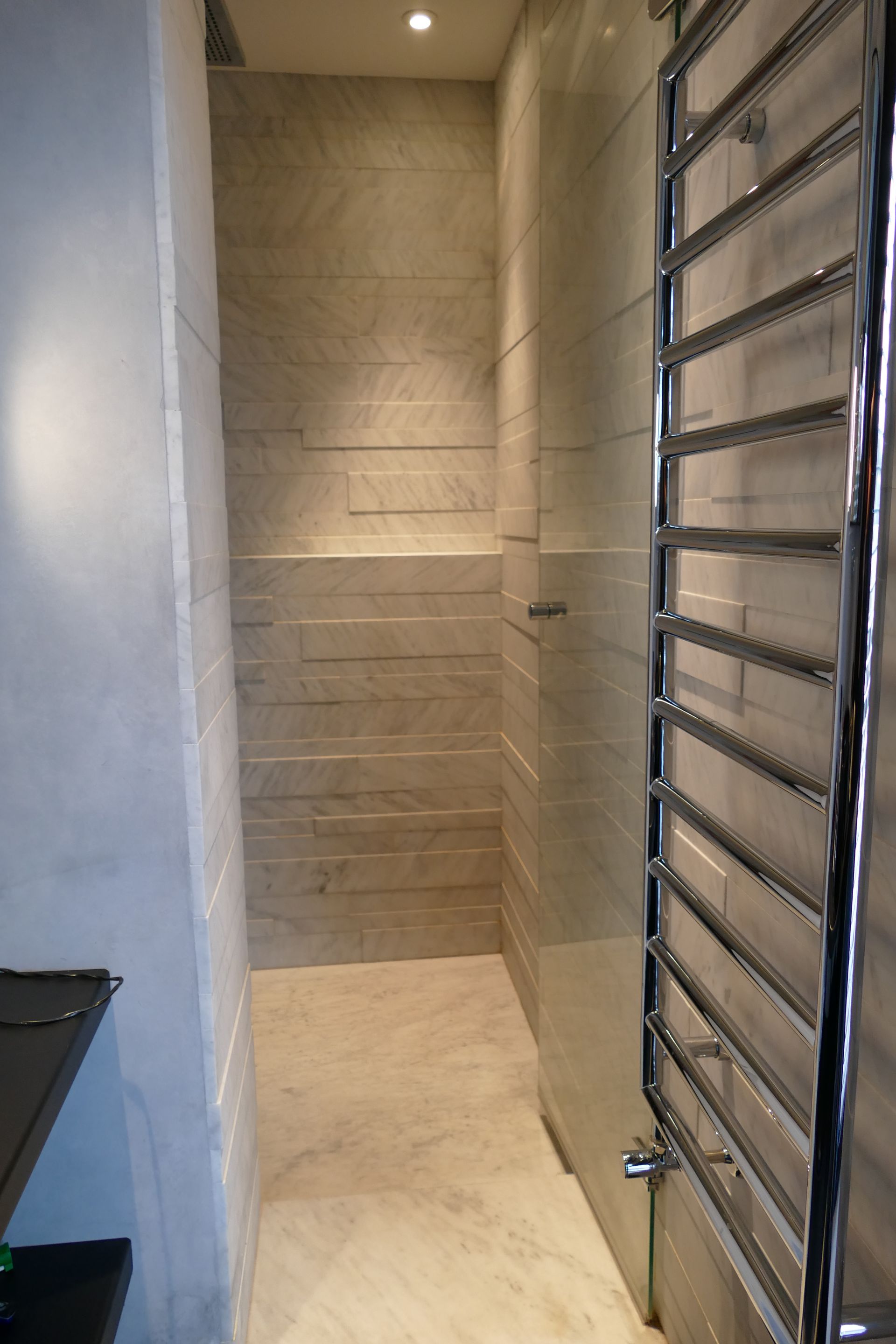Showerroom Blanc de Carrare