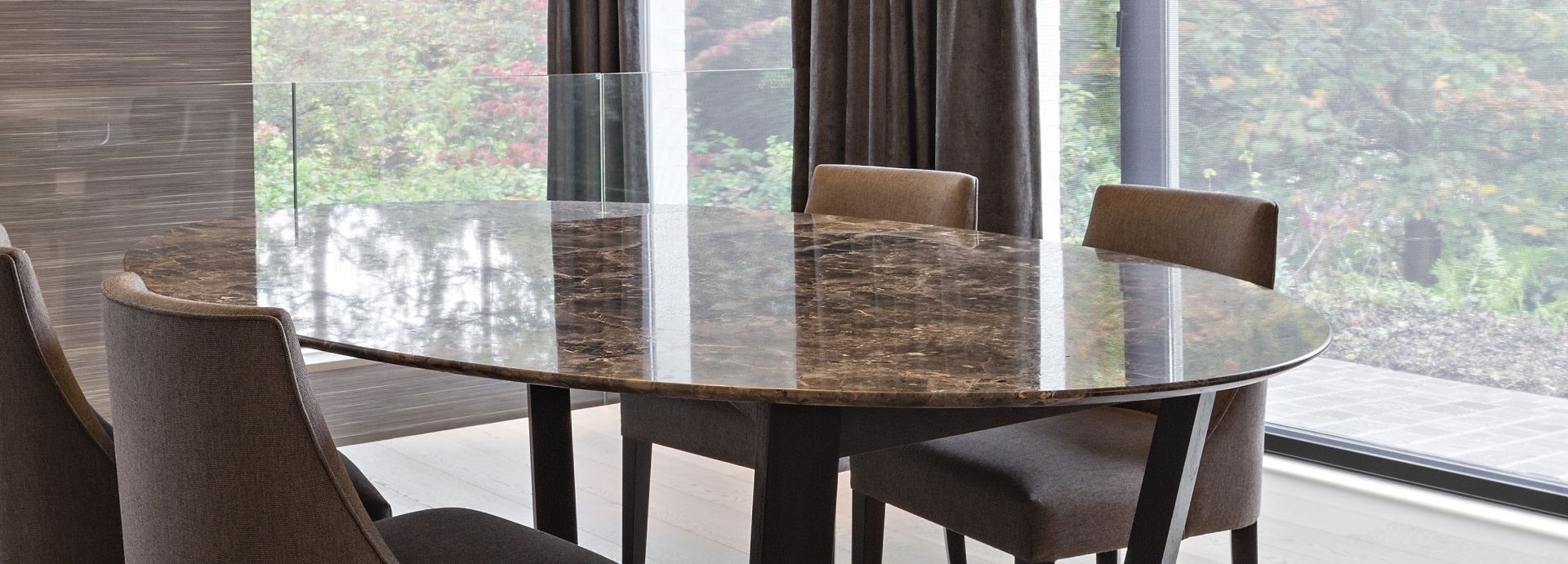 Table Maron Imperador Polished