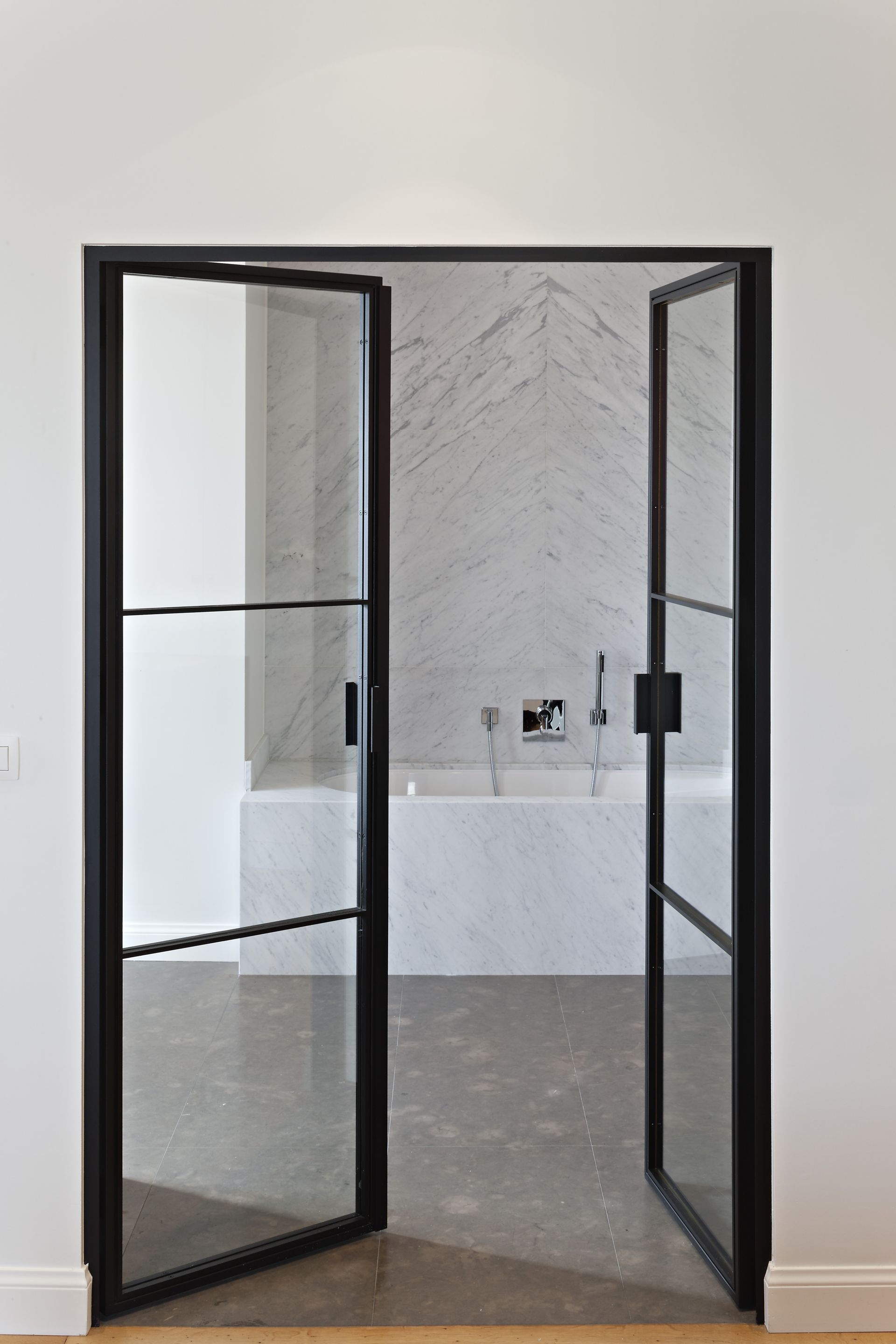 Bathroom with Azul Spring and Blanc de Carrare