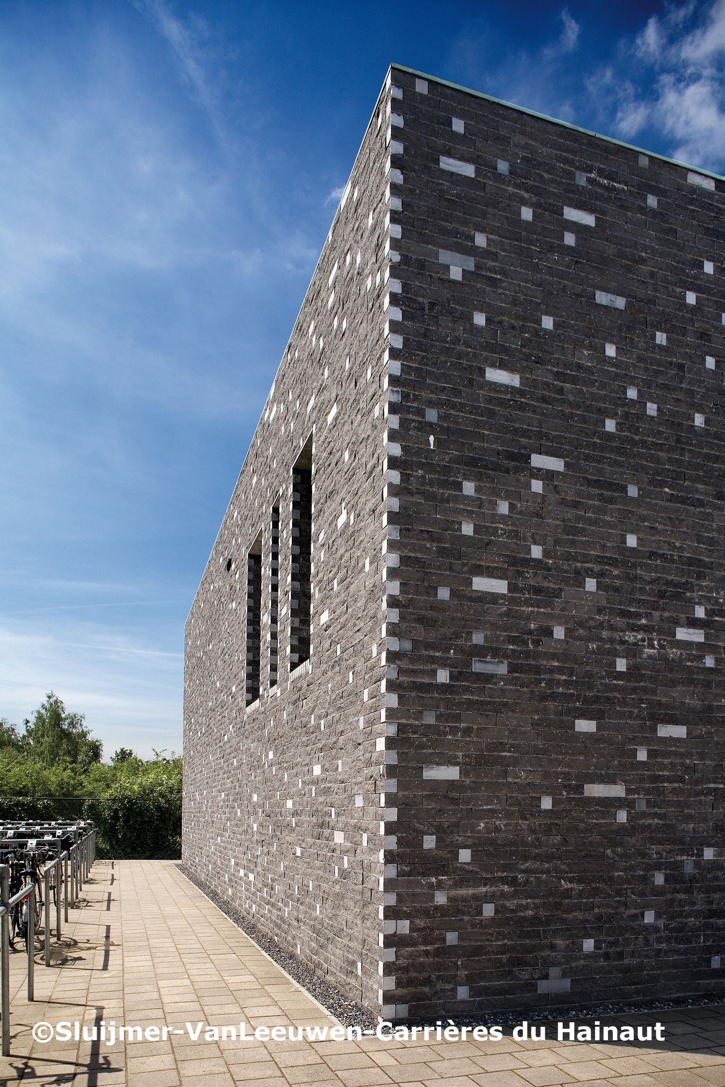 Façade en Pierre Bleue BrickEno